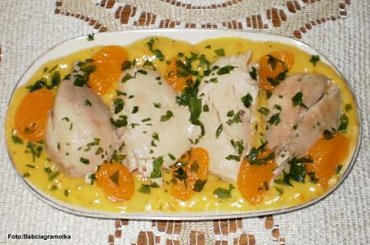 Kurczak gotowany w potrawce mandarynkowej #kurczak #PierśZKurczaka #drób #owoce #mandarynki #potrawka #obiad #jedzenie #gotowanie #kulinaria #PrzepisyKulinarne