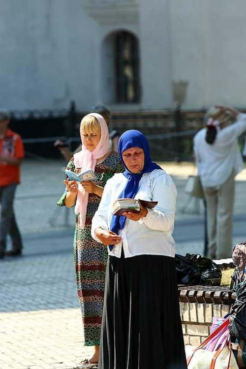 kobiety #kobiety #modlitwa #cerkiew #prawosławie