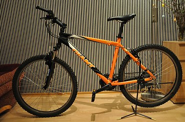 sprzedam rower MTB GIANT BOULDER cena 900zł + przesyłka 50zł. kontakt: 604 051 276 #Sprzedam #Rower #górski #MTB #giant #boulder #uzywany #tanio