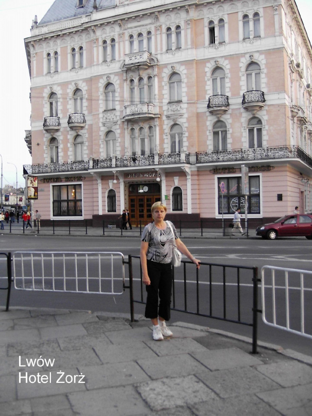 Lwów - Stare Miasto.
Hotel Żorż.