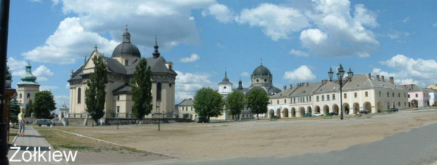 Żółkiew - Rynek,widok na
kolegiatę.