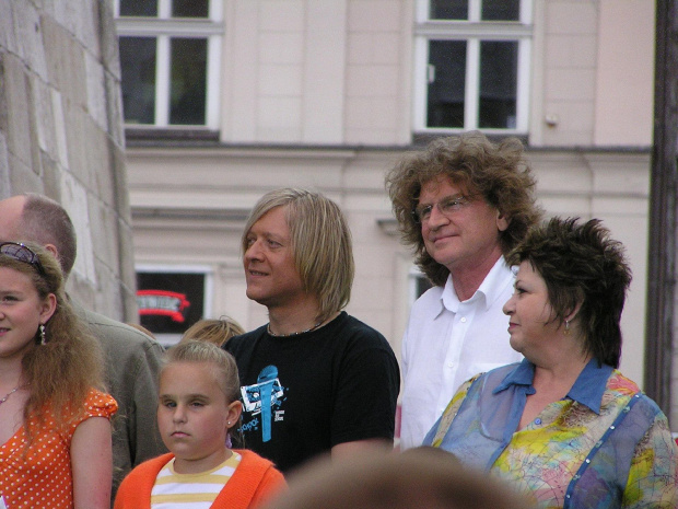 od lewej Artur Gadowski, Zbigniew Wodecki i Ewa Bem #Kraków #festiwal #piosenkarz #piosenkarka #ArturGadowski #ZbigniewWodecki #EwaBem