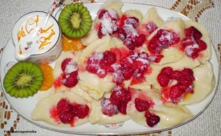 Pierogi z serem i malinami
Przepisy do zdjęć zawartych w albumie można odszukać na forum GarKulinar .
Tu jest link
http://garkulinar.jun.pl/index.php
Zapraszam. #pierogi #obiad #jedzenie #gotowanie #kulinaria #PrzepisyKulinarne