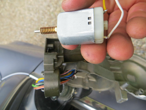 lusterka elektrycznie składane